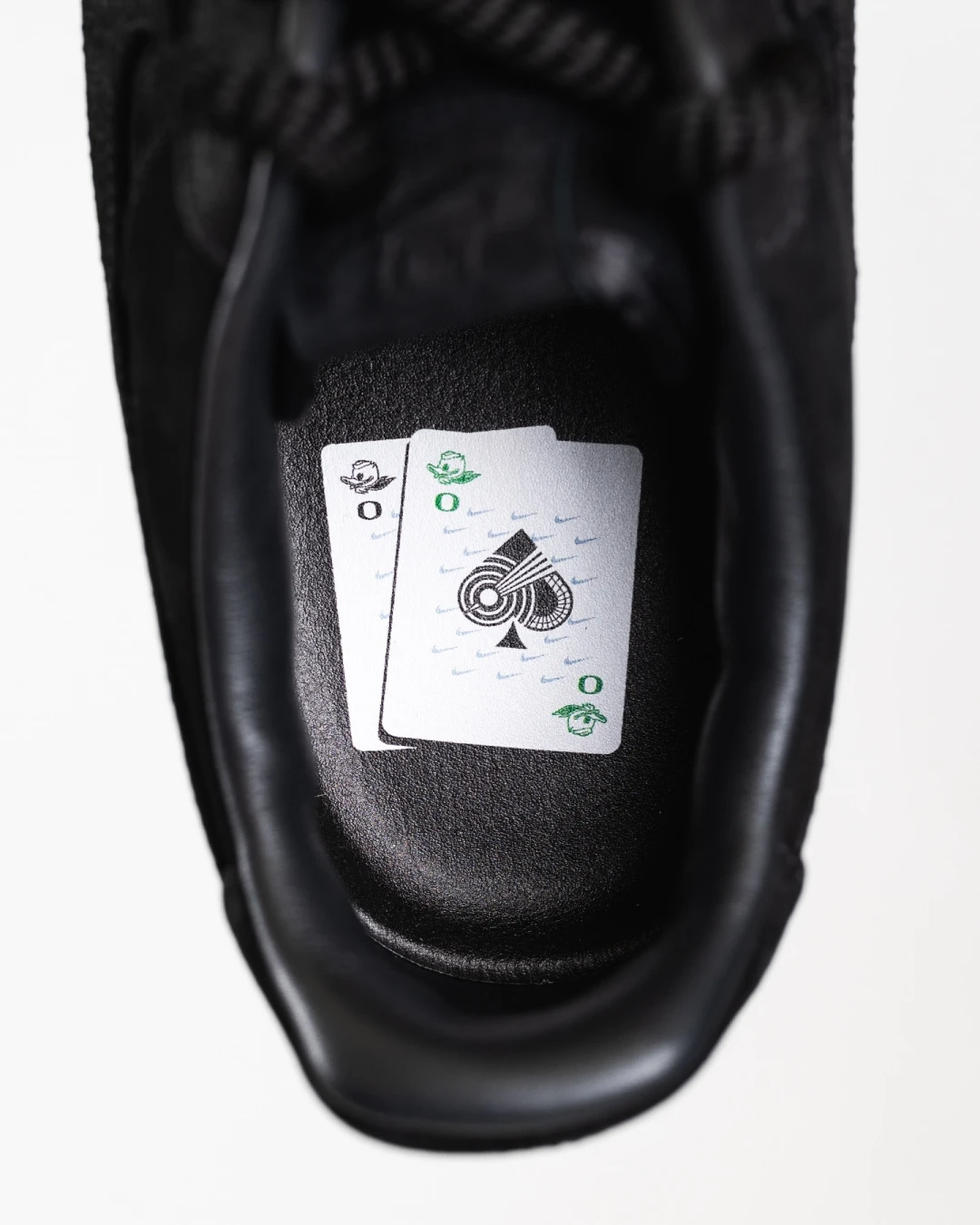 Goss!p｜NCAA x NIKEの新作 AIR FORCE 1 LOW LUXEが登場！