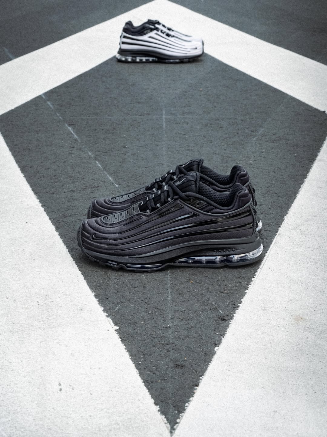 【2026年 10/26 発売】NIKE AIR MAX ECSTASY PLUS “Metallic Silver/Black”