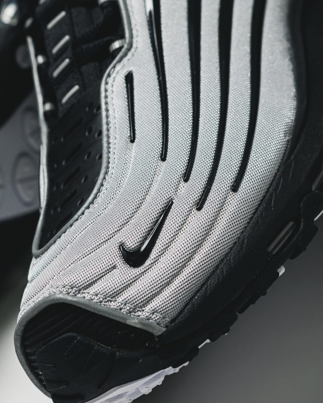 【2026年 10/26 発売】NIKE AIR MAX ECSTASY PLUS “Metallic Silver/Black”