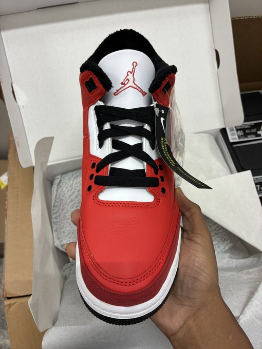 NIKE AIR JORDAN 3 RETRO “Santa” 2026年11月21日発売