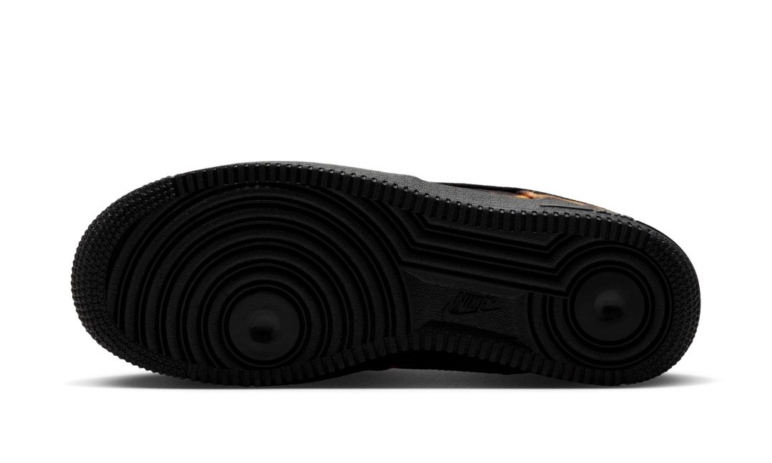 Goss!p｜新たな魅力を放つNIKE W AIR FORCE 1 LOW SE登場