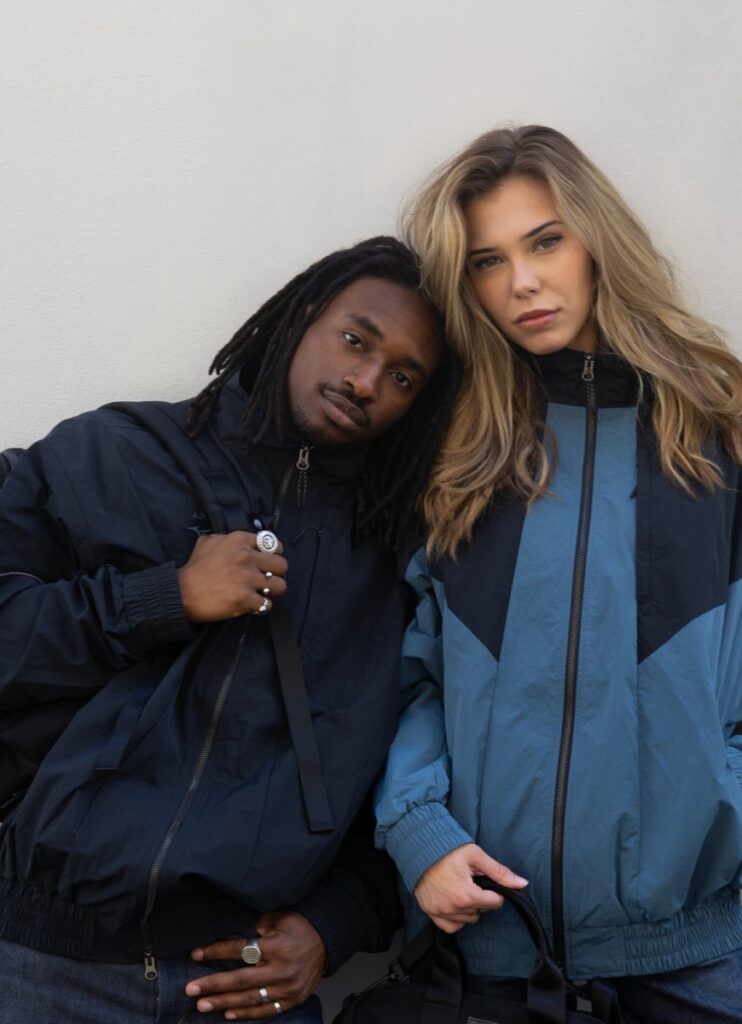 Goss!p｜A.P.C.とMIZUNOの新たなコラボ、CONDORブルゾンが発売決定