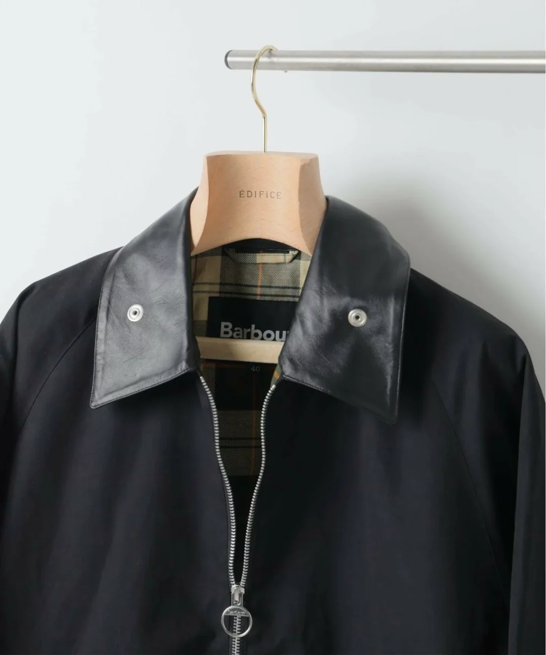 Barbour × EDIFICE 2026 FW 別注モデル「TRANSPORT MODIFY」9月発売
