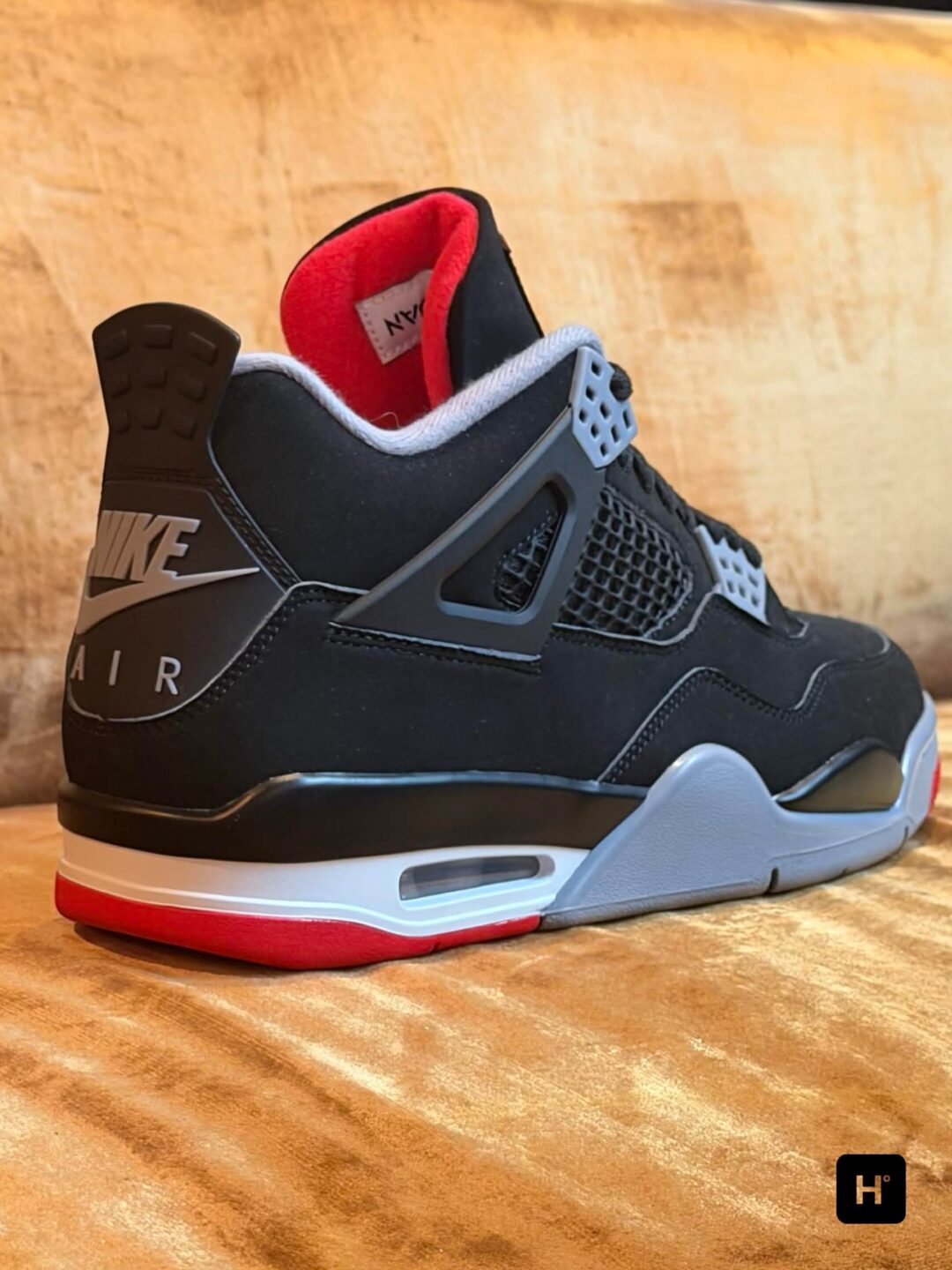 2026年11月27日復刻予定!NIKE AIR JORDAN 4 OG “Bred”