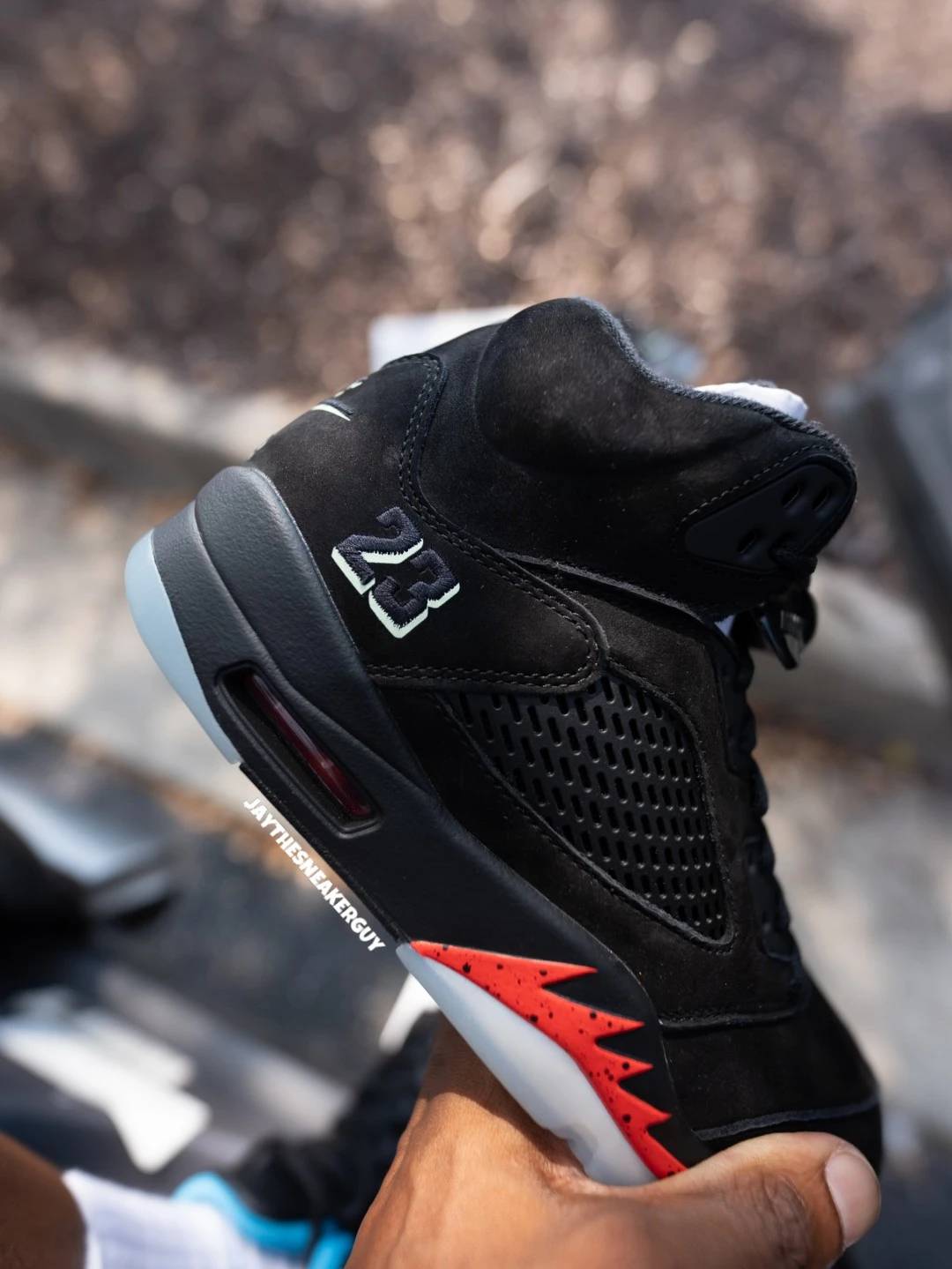 NIKE AIR JORDAN 5 “Halloween 2026”が10/17に登場！