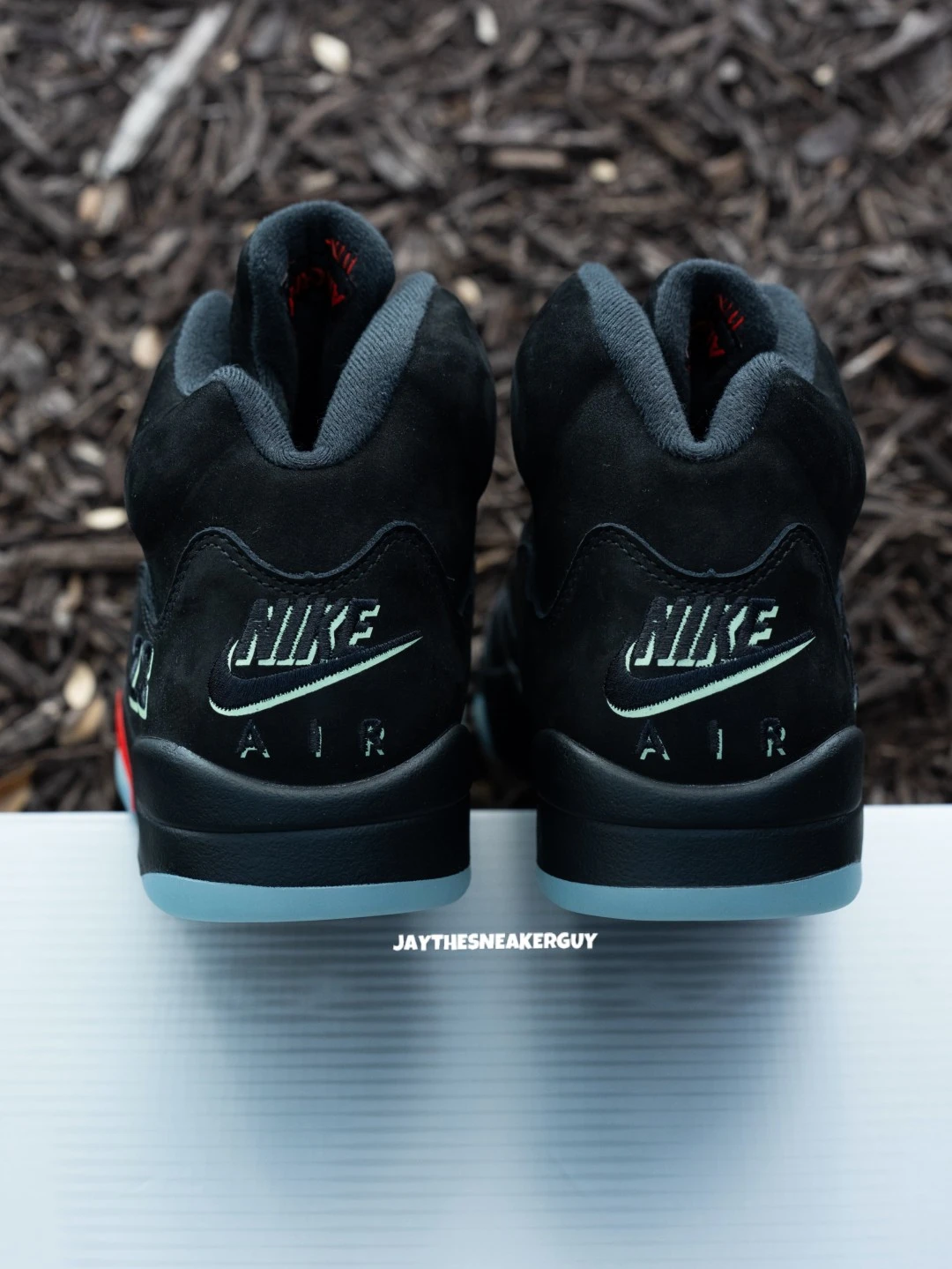 NIKE AIR JORDAN 5 “Halloween 2026”が10/17に登場！