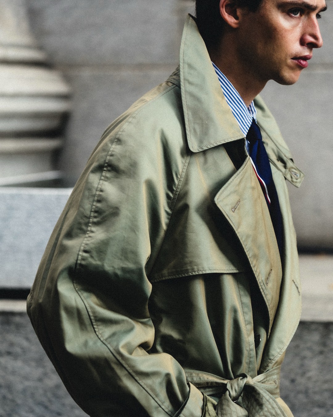 BEAMS PLUS × ENGINEERED GARMENTS 別注トレンチコートが10/17発売