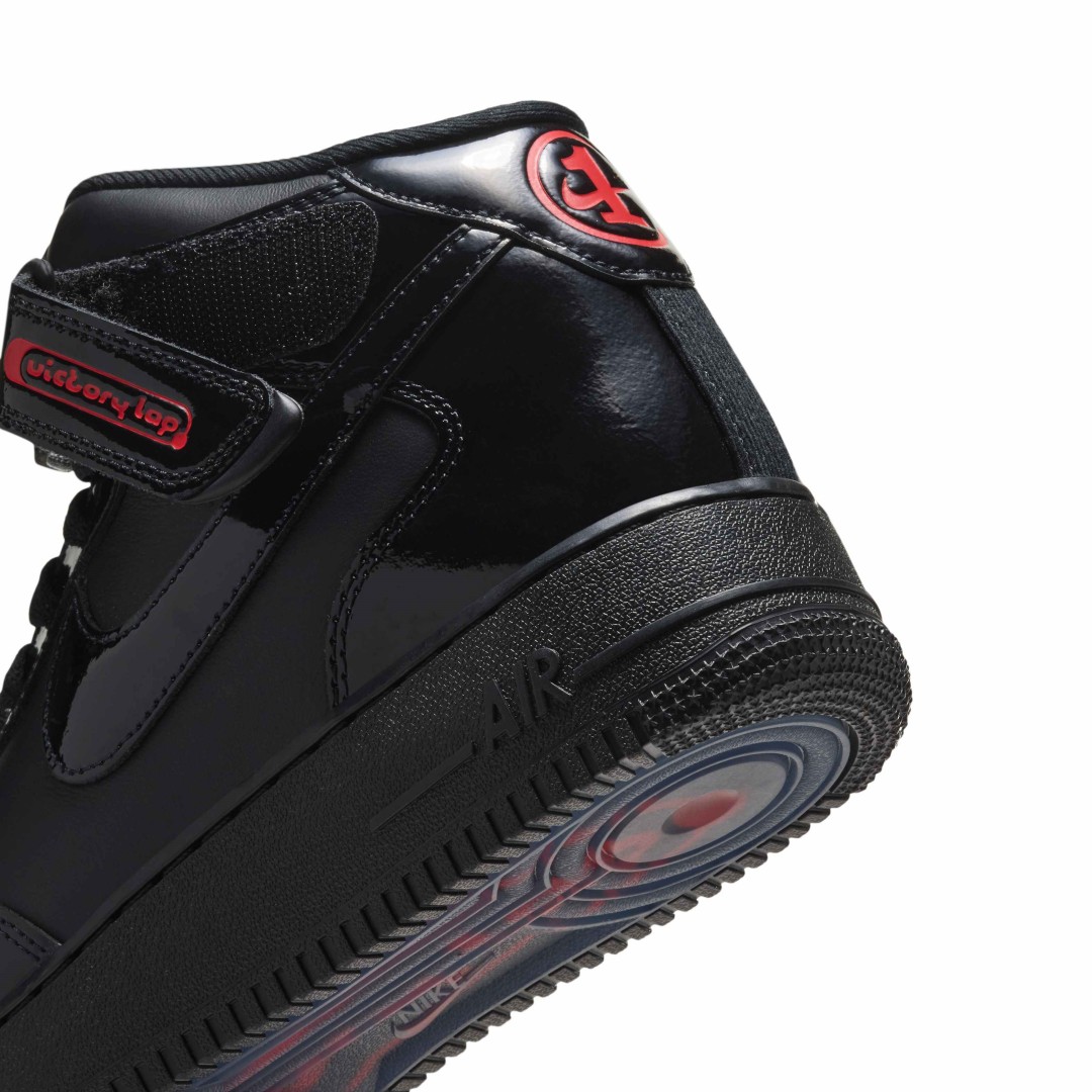 Victory Lap Radio × NIKE AIR FORCE 1 MID “Black”が2026年秋冬に登場！