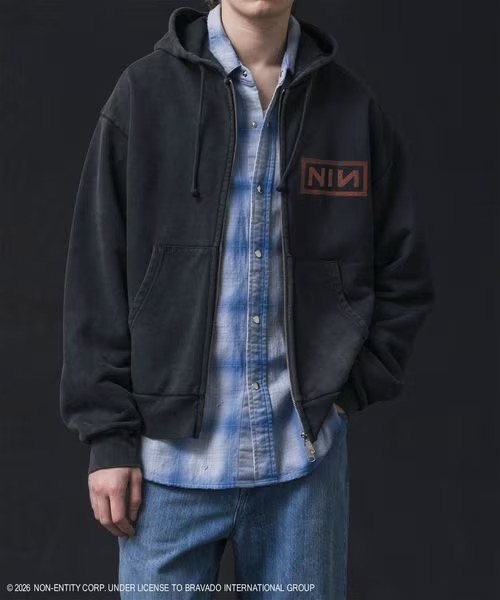 NINE INCH NAILS × monkey time 2026 FW 別注プリントジップフーディーが11月上旬に登場