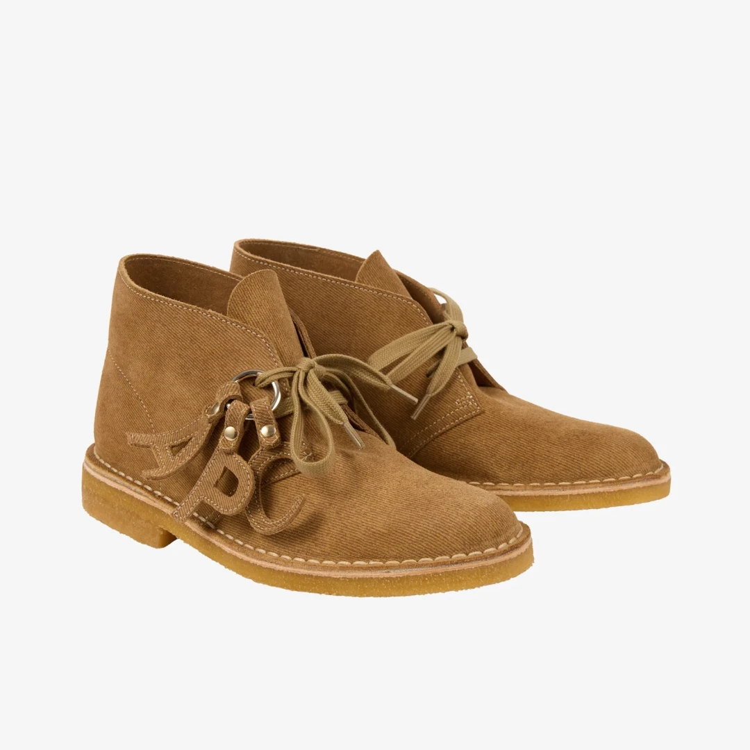 A.P.C. × Clarks Originals コラボモデルが10/2発売決定