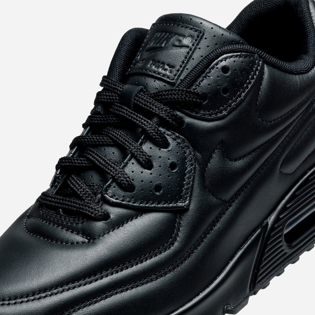 NIKE AIR MAX 90 SP “Triple Black”が10月10日発売