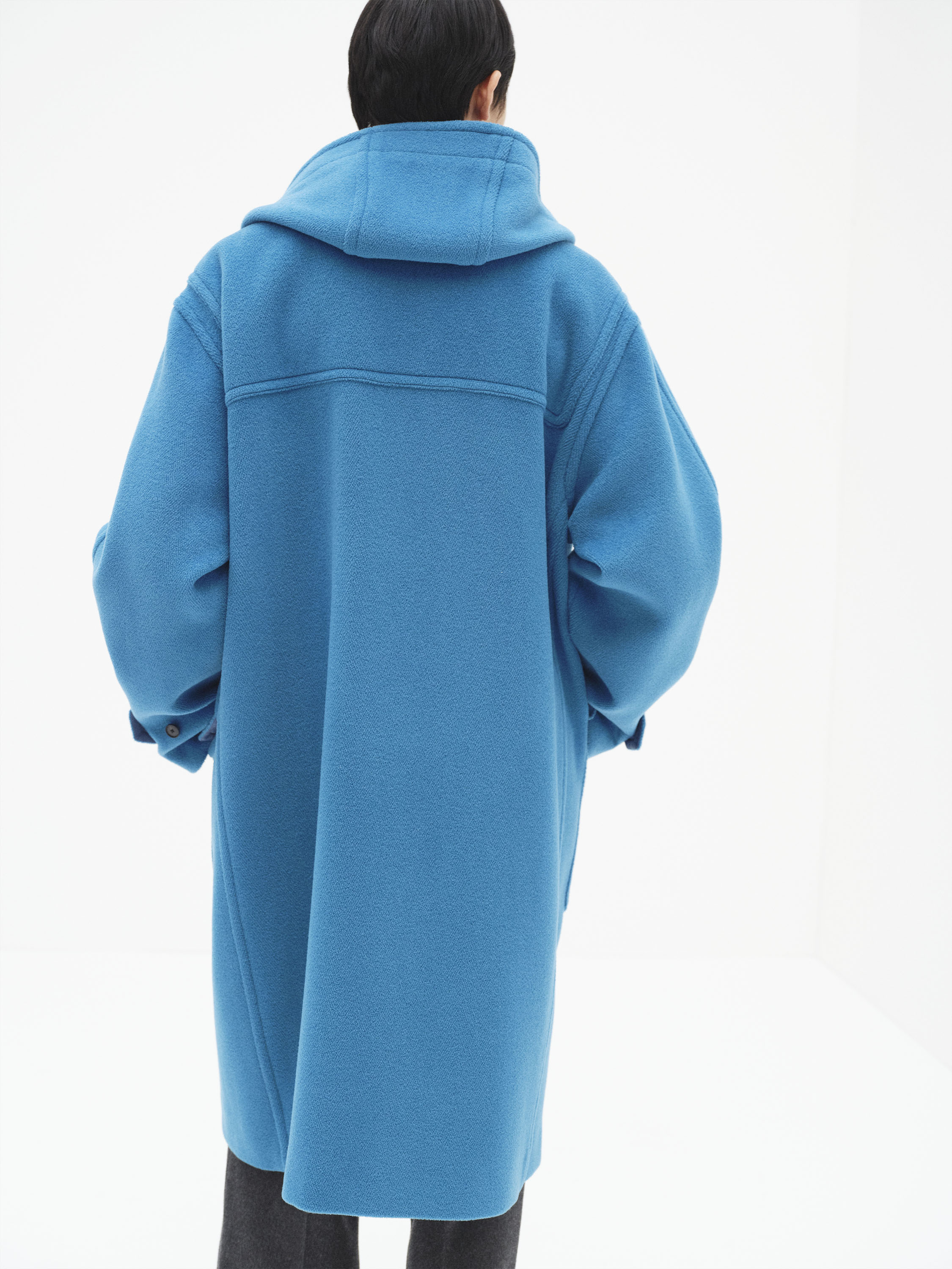 AURALEEの新作「WOOL HERRINGBONE DUFFLE COAT」登場