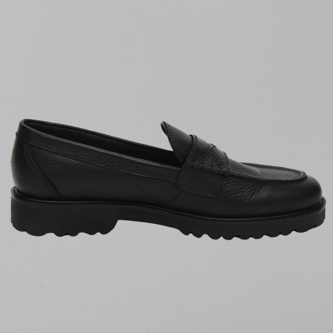 ユナイテッドトウキョウの新作「Vibram LEATHER LOAFER」が登場