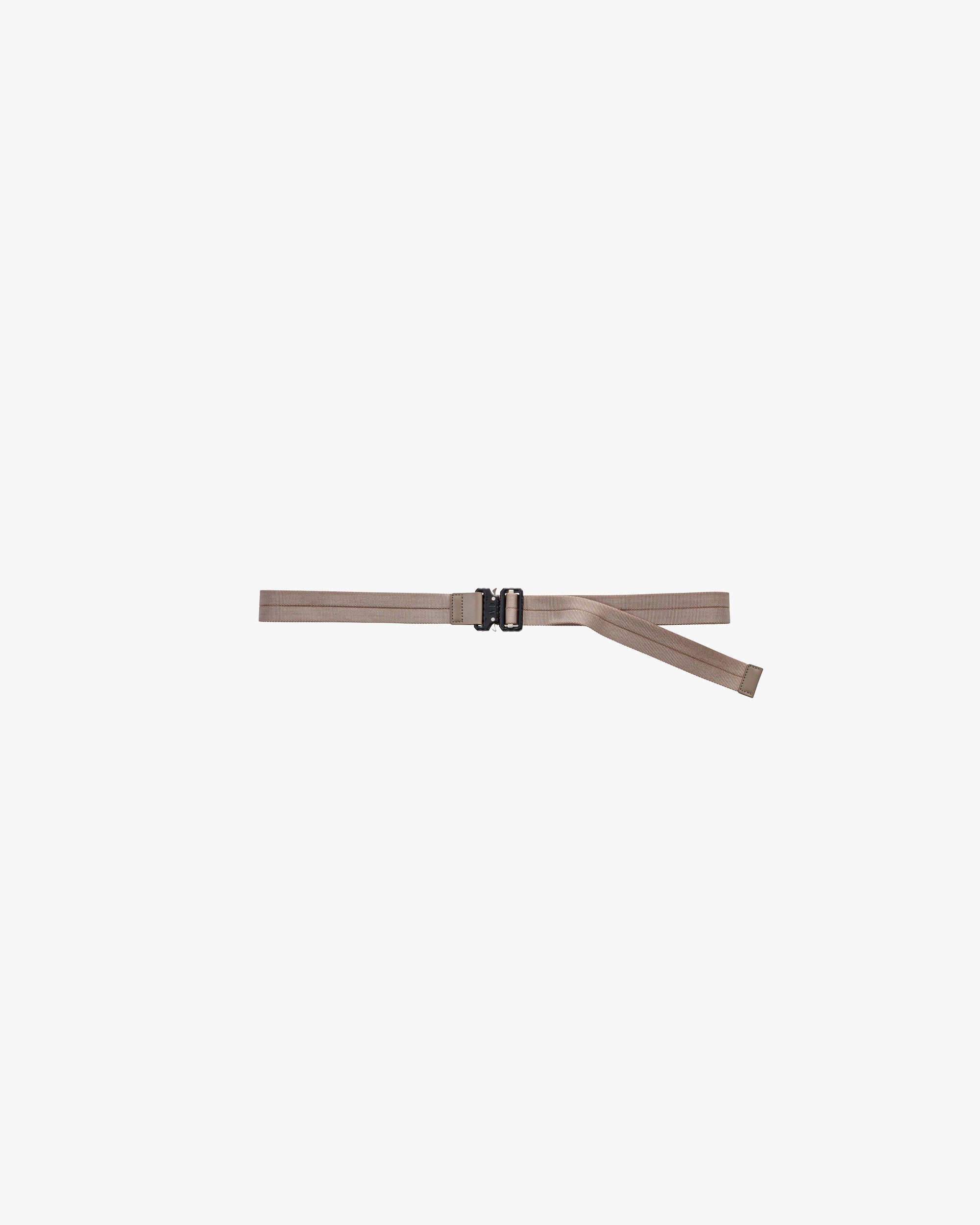 Graphpaper Nylon Riggers Belt – $99で登場
