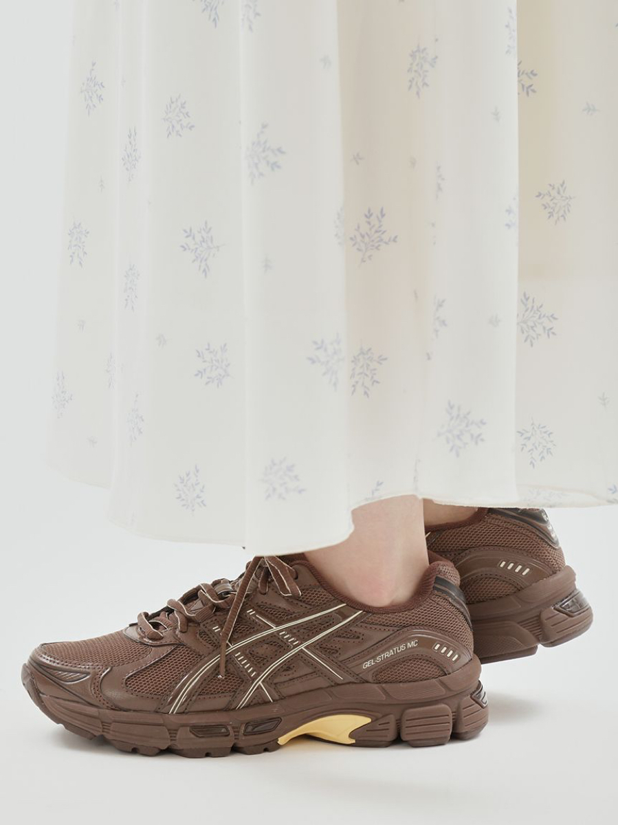 ASICS for emmi別注 GEL-STRATUS MC“BROWN”が10月1日登場