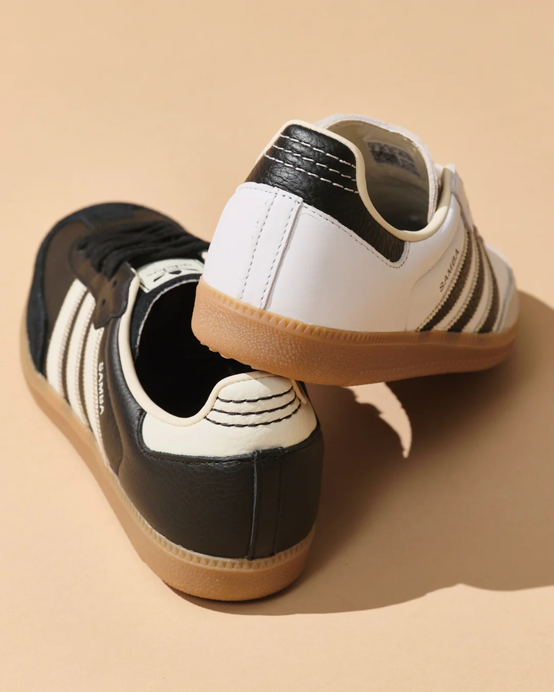 adidas Originals SAMBA OG “Black/White/Gum”が7/18に登場！