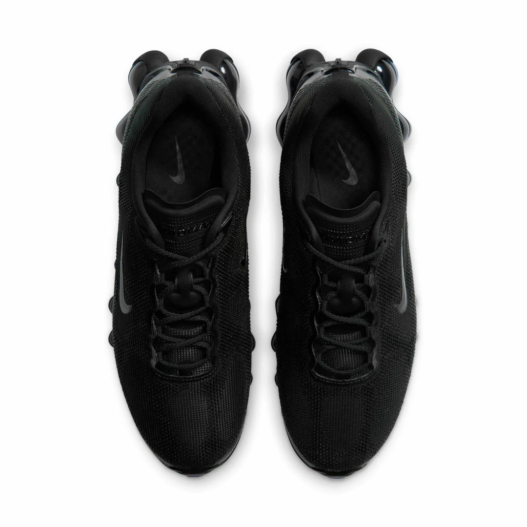 Goss!p｜新たなスタイルを提案するNIKE AIR LIQUID MAX “Black/Clear”