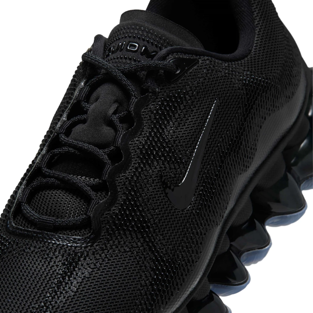 Goss!p｜新たなスタイルを提案するNIKE AIR LIQUID MAX “Black/Clear”