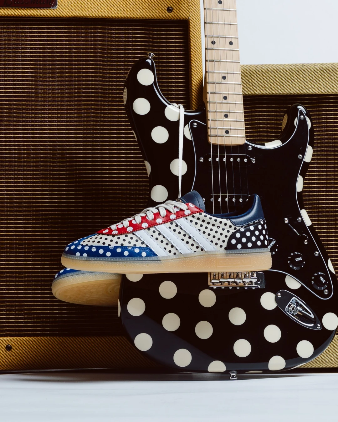 Goss!p｜Sneaker Politicsとadidasのコラボスニーカーが登場！