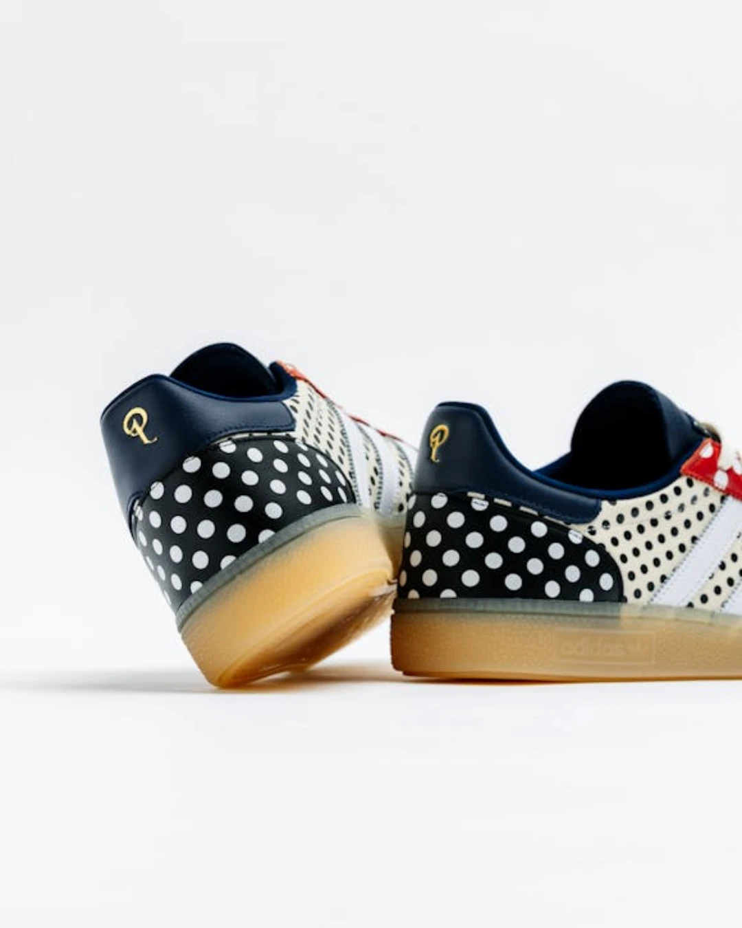 Goss!p｜Sneaker Politicsとadidasのコラボスニーカーが登場！