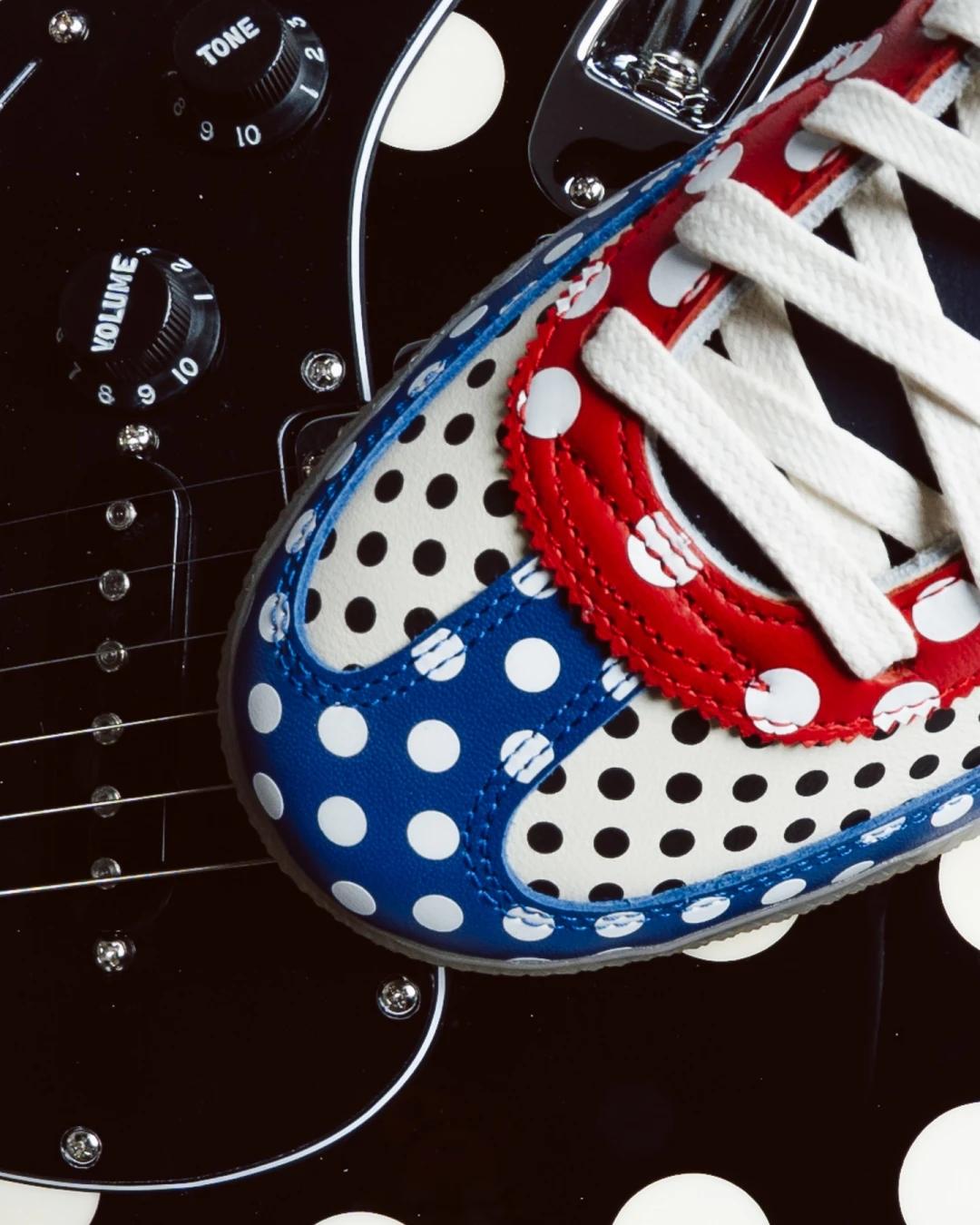 Goss!p｜Sneaker Politicsとadidasのコラボスニーカーが登場！