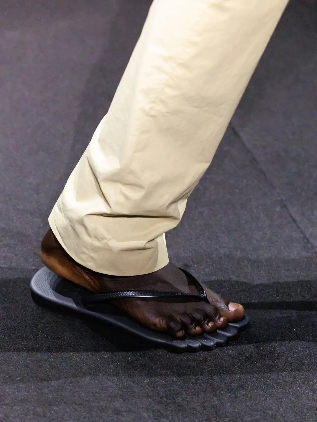 Goss!p｜MM6 Maison Margiela × Havaianas コラボが2027年5月発売予定