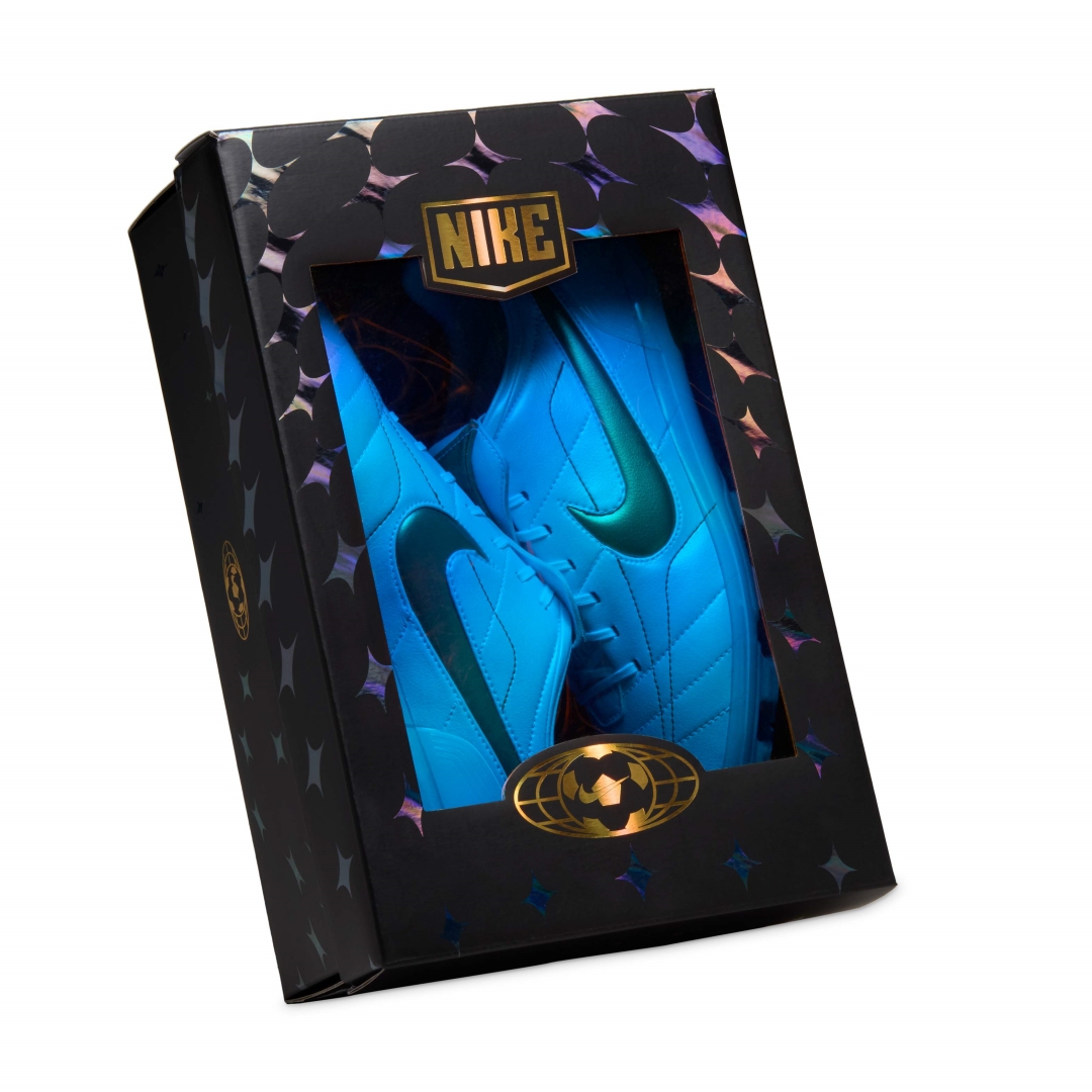 NIKE CRYOSHOT TIEMPO LEGEND R10 ロナウジーニョモデルが10/14登場
