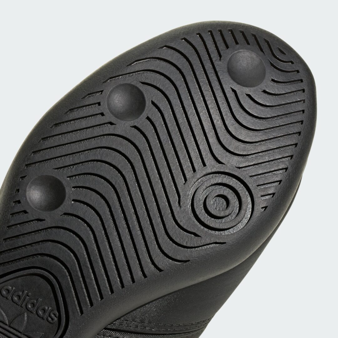 adidas Originals HANDBALL SPEZIAL LO PRO “Triple Black”が登場！