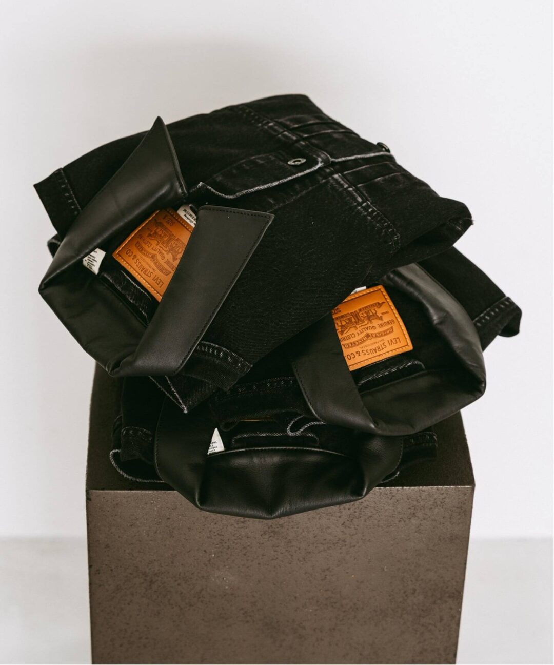 Goss!p｜EDIFICEとLevi'sが贈る2025FW別注トラッカージャケット
