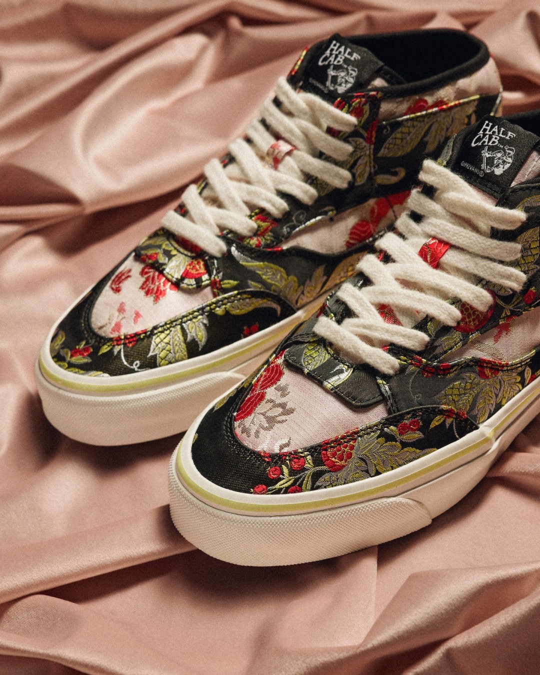 Goss!p｜新作！VANS OTW Half Cab 33 Decon Vibram “Floral”の魅力