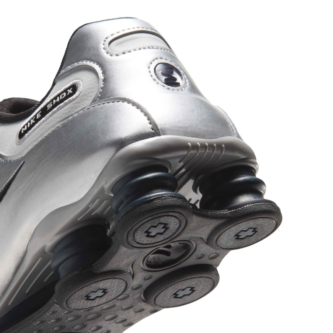 NIKE SHOX NZ “Photon Dust/Metallic Silver”が登場！