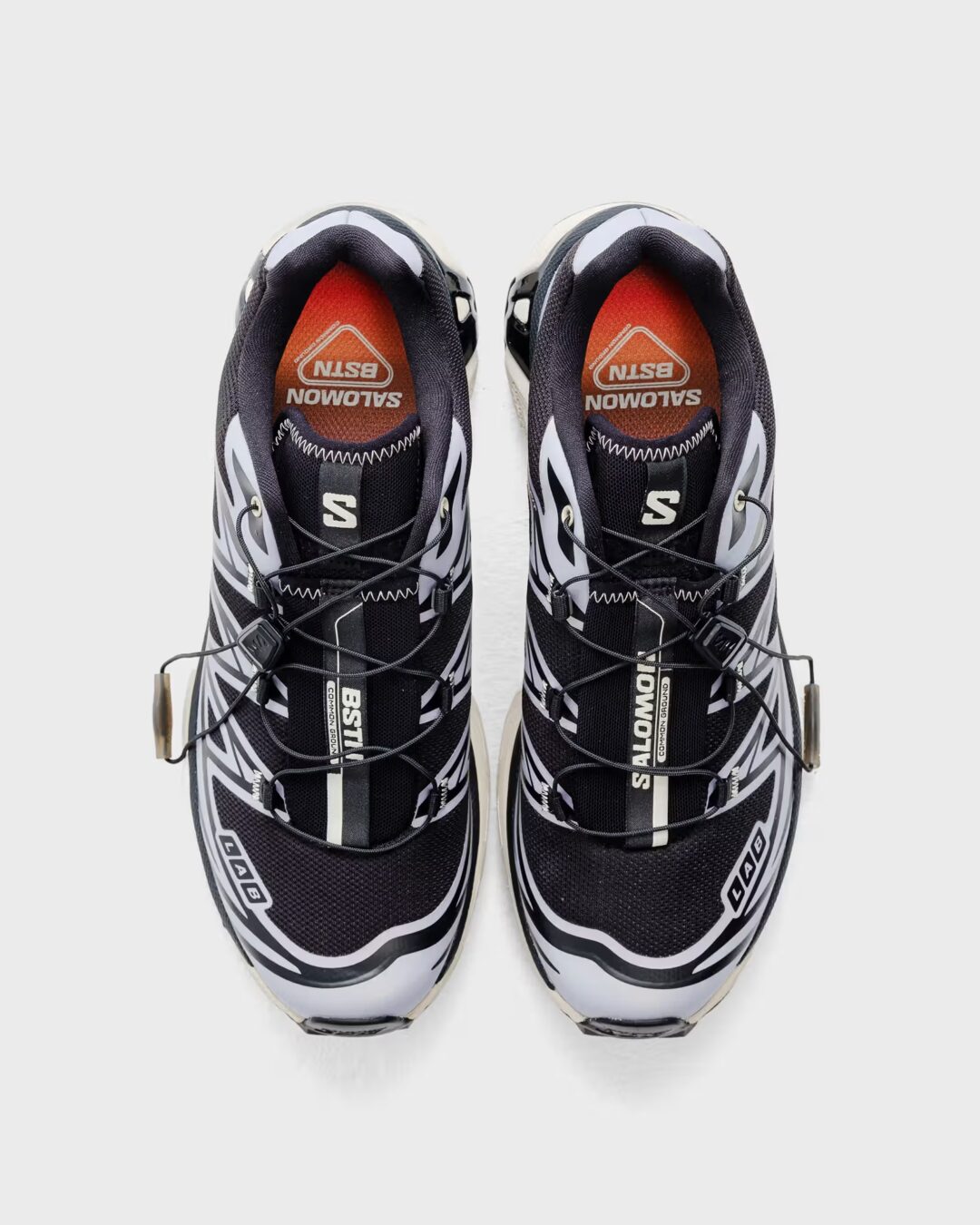 BSTNとSalomonのコラボスニーカー、10月10日発売