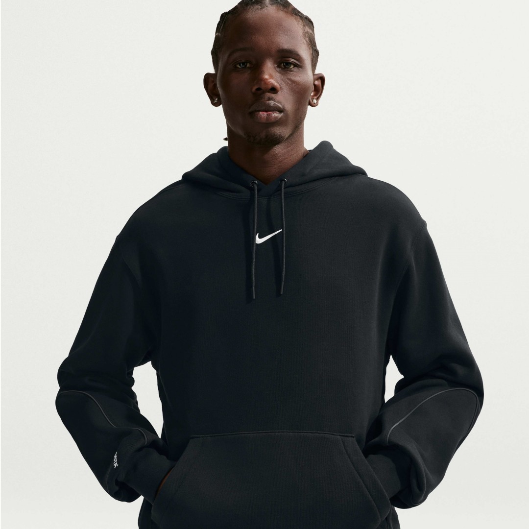 リーク|ドレイクとNIKEの新作アパレルが登場!