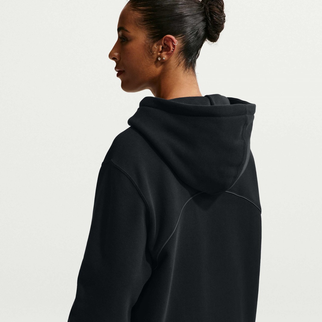 リーク|ドレイクとNIKEの新作アパレルが登場!