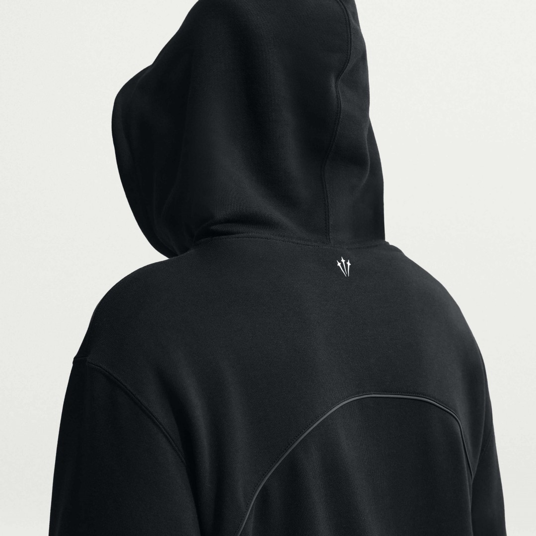 リーク|ドレイクとNIKEの新作アパレルが登場!