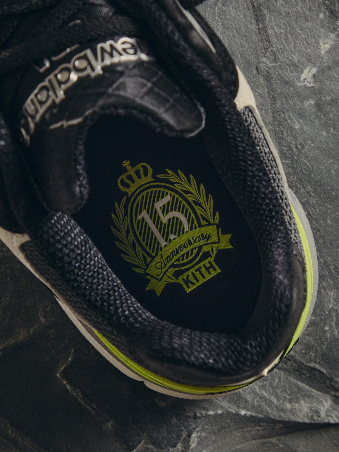 KITH × New Balance 990v3がユナイテッドアローズ & サンズから登場