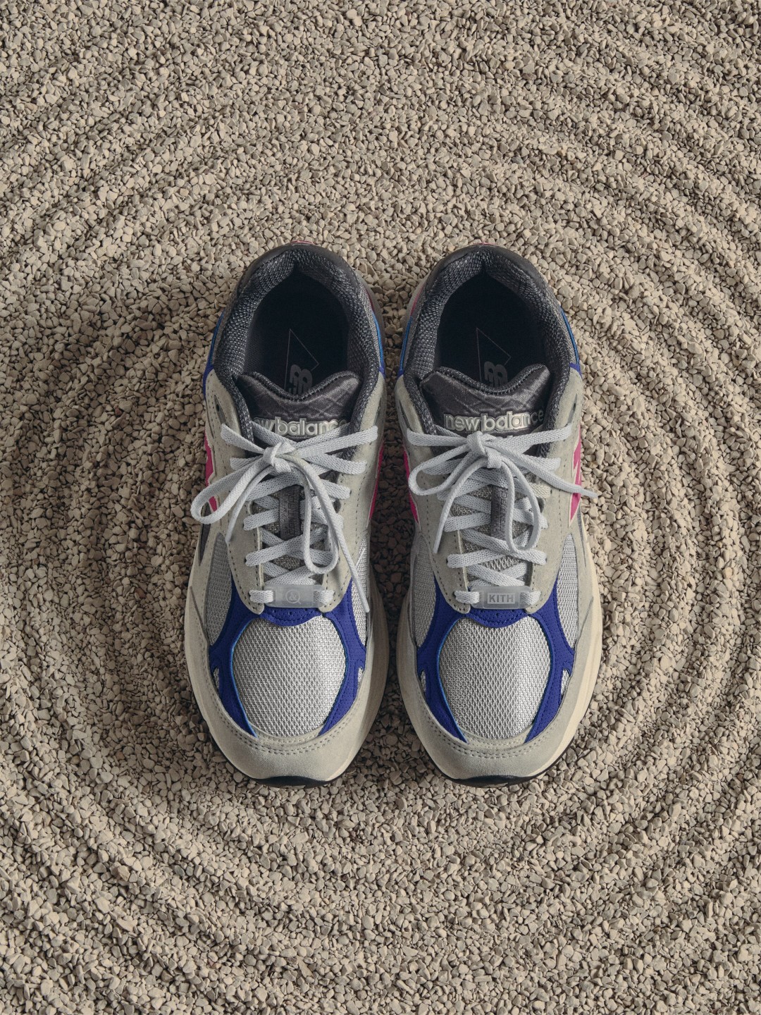 KITH × New Balance 990v3がユナイテッドアローズ & サンズから登場