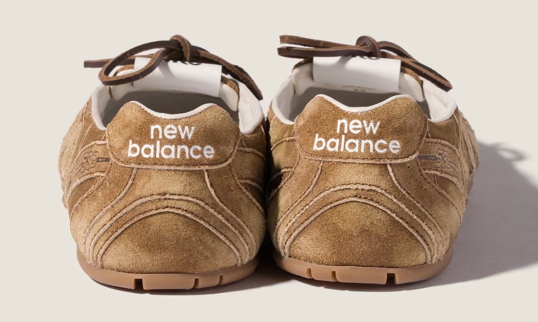 MIU MIUとNew Balanceの新作バレリーナスニーカー登場！