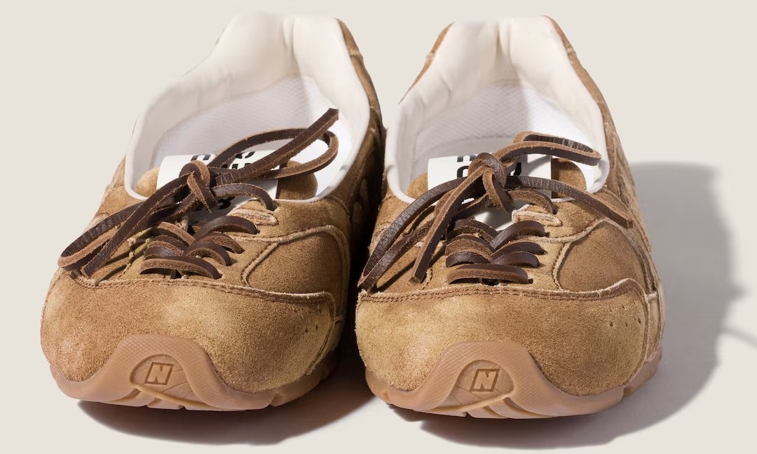 MIU MIUとNew Balanceの新作バレリーナスニーカー登場！