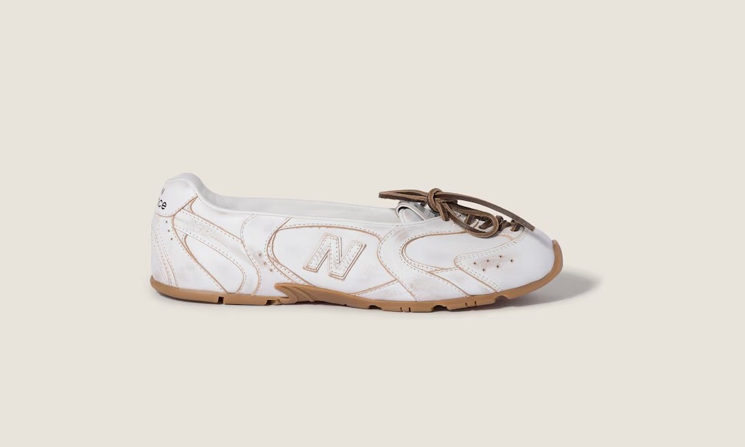 MIU MIUとNew Balanceの新作バレリーナスニーカー登場！
