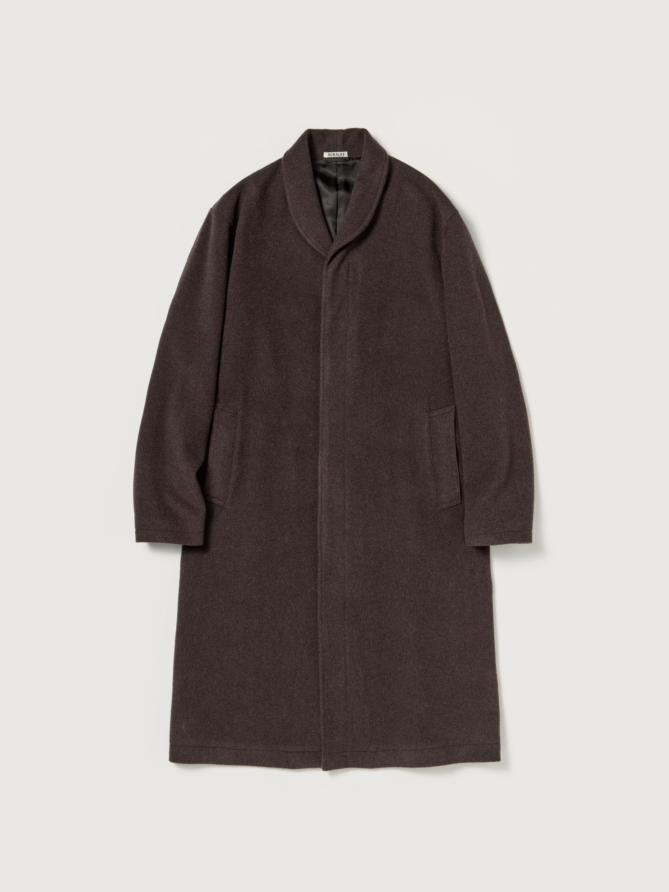 AURALEEの新作「SUPER FINE WOOL MOSSER SHAWL COLLAR COAT」