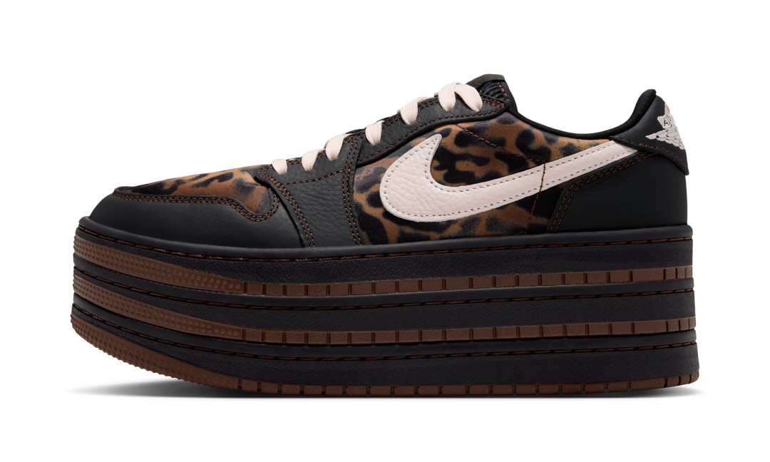 NIKE W AIR JORDAN 1 TRIPLE STACK 発売日決定！