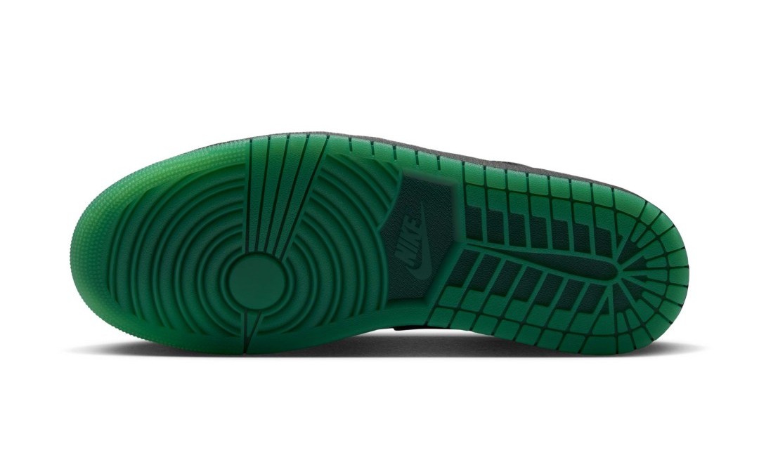 NIKE AIR JORDAN 1 LOW SE “Space Jam Magic Ball” 11月発売予定