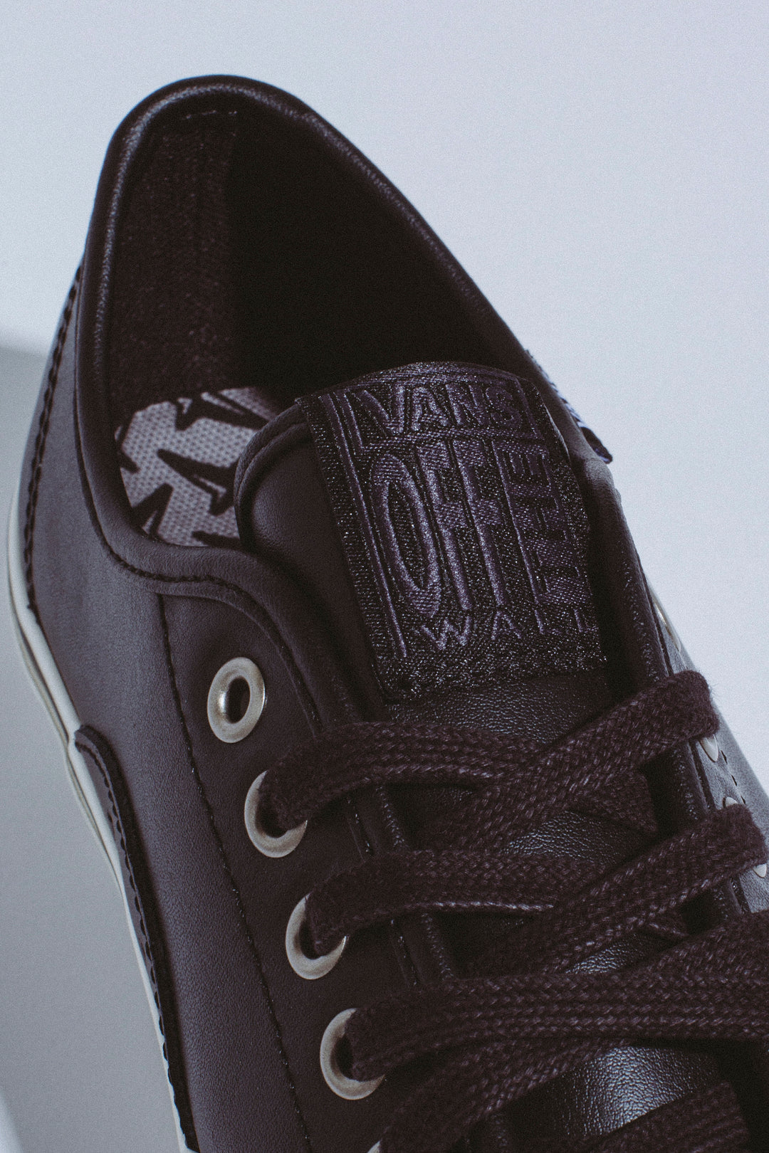 Fucking Awesome x VANS SKATE AVE Classicが10月1日に発売！