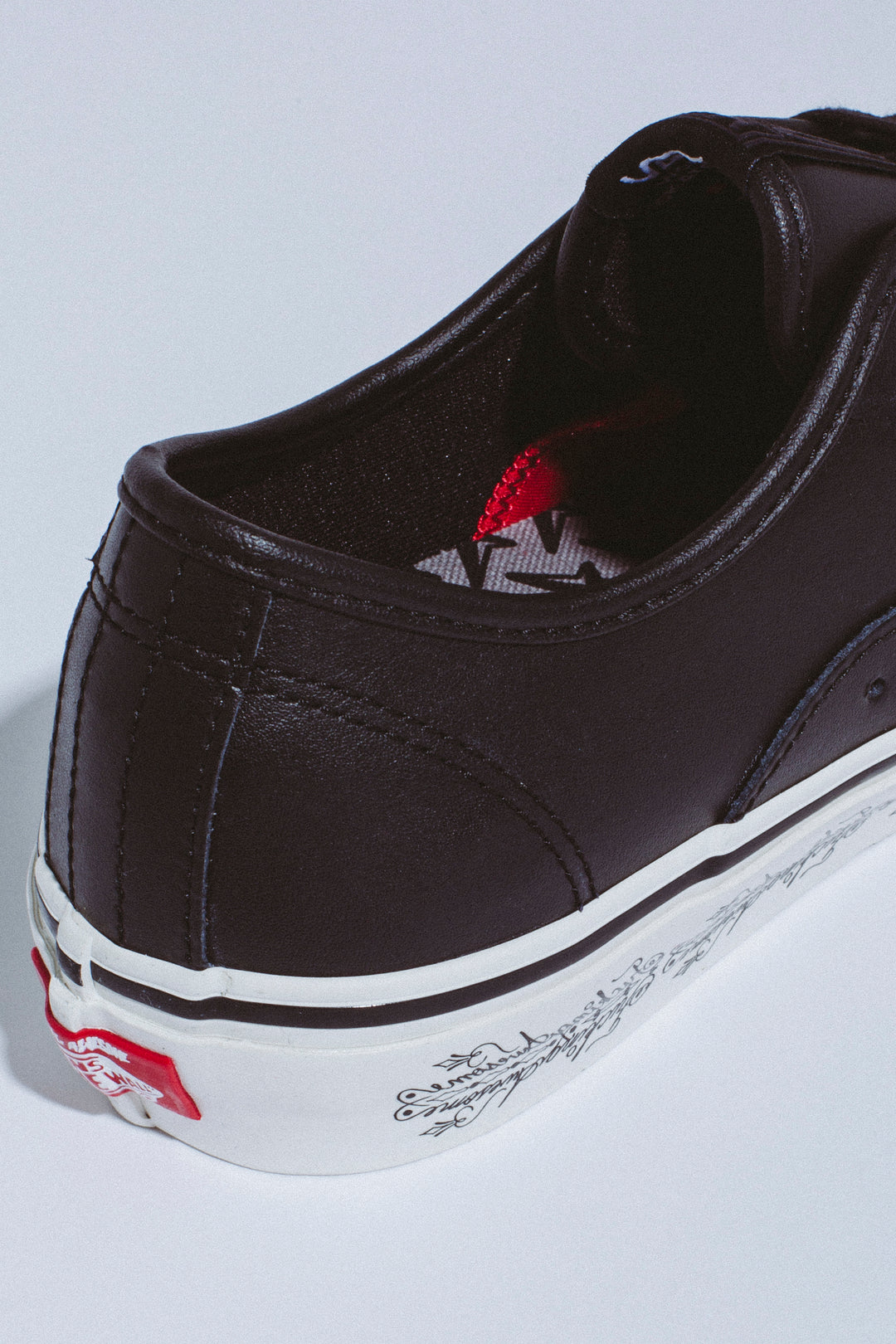 Fucking Awesome x VANS SKATE AVE Classicが10月1日に発売！