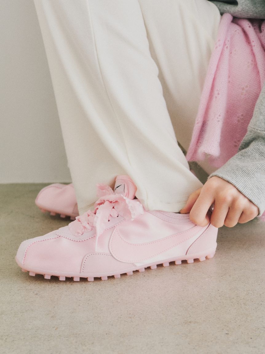NIKE meets emmiからムーンシュー OG SEが発売決定！