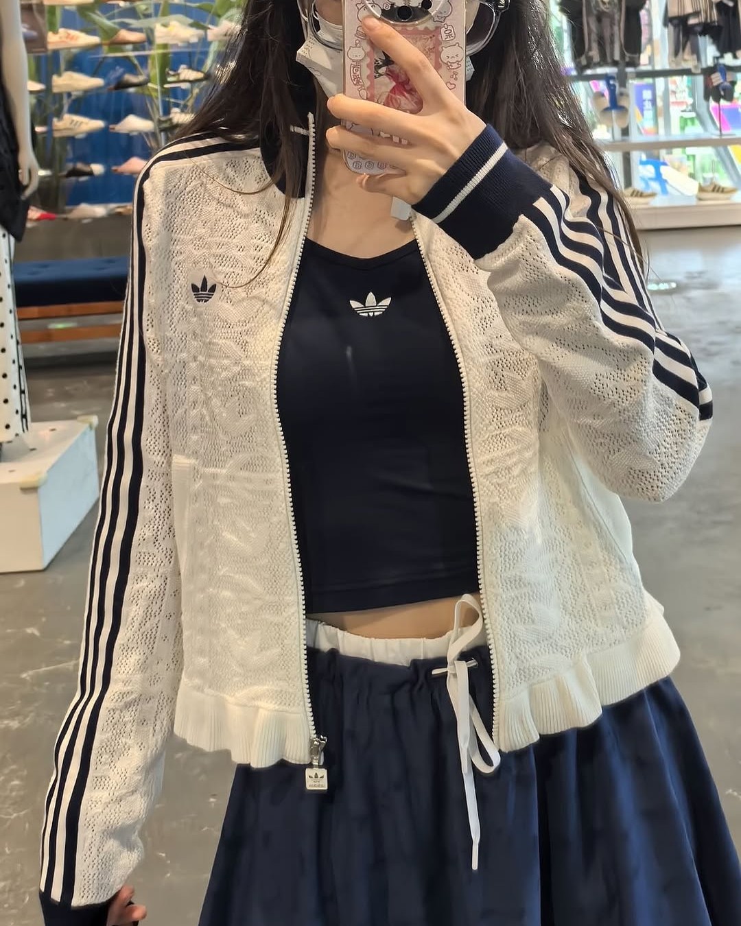 Goss!p｜adidas Originalsの新作「ビンテージ キャンパス」海外発売