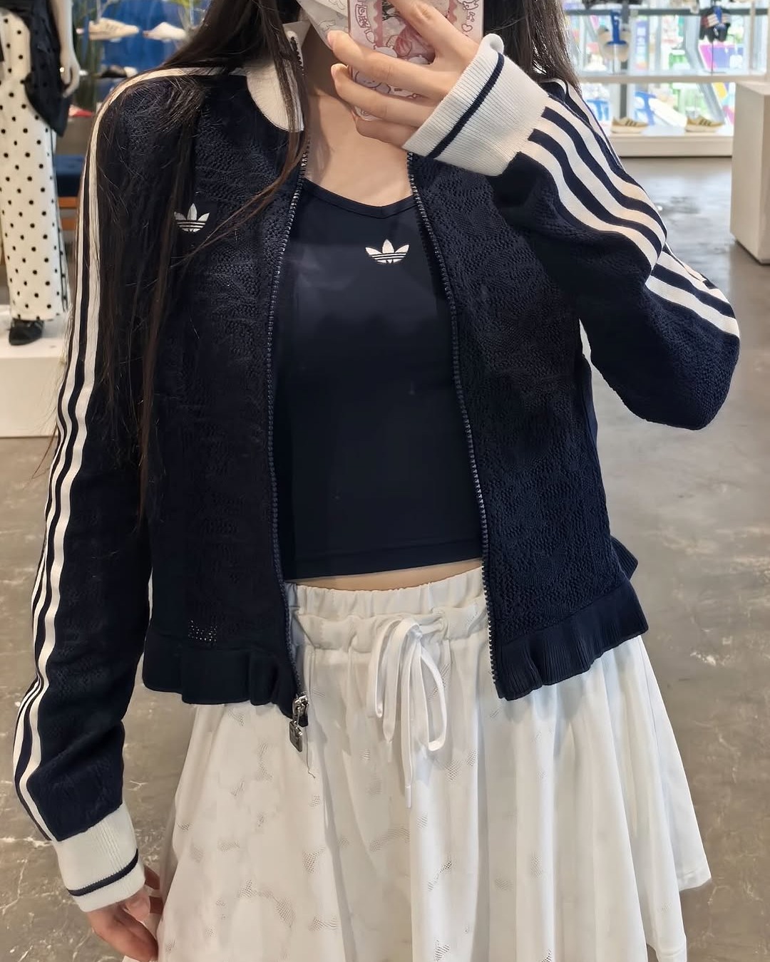 Goss!p｜adidas Originalsの新作「ビンテージ キャンパス」海外発売
