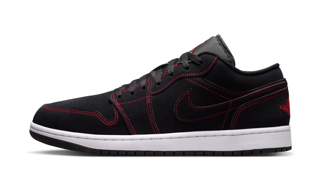 NIKE AIR JORDAN 1 LOW “Bloodline”が2026年10月に登場！
