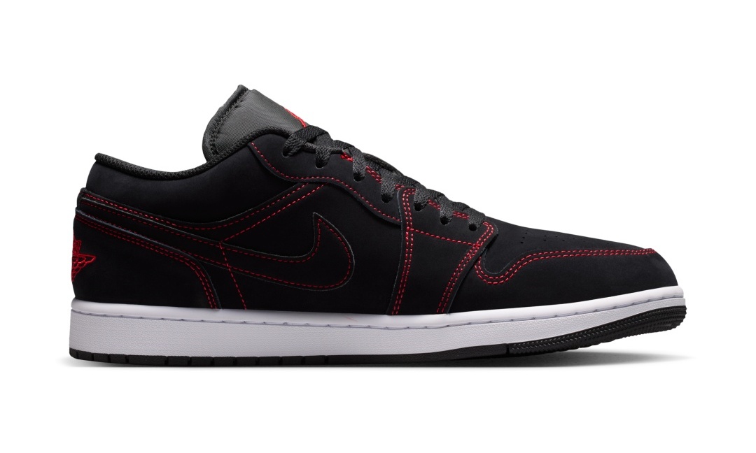 NIKE AIR JORDAN 1 LOW “Bloodline”が2026年10月に登場！